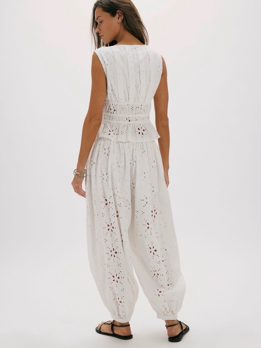 Free People Jude Eyelet Set Size Medium New Without Tags - Picture 2 of 3